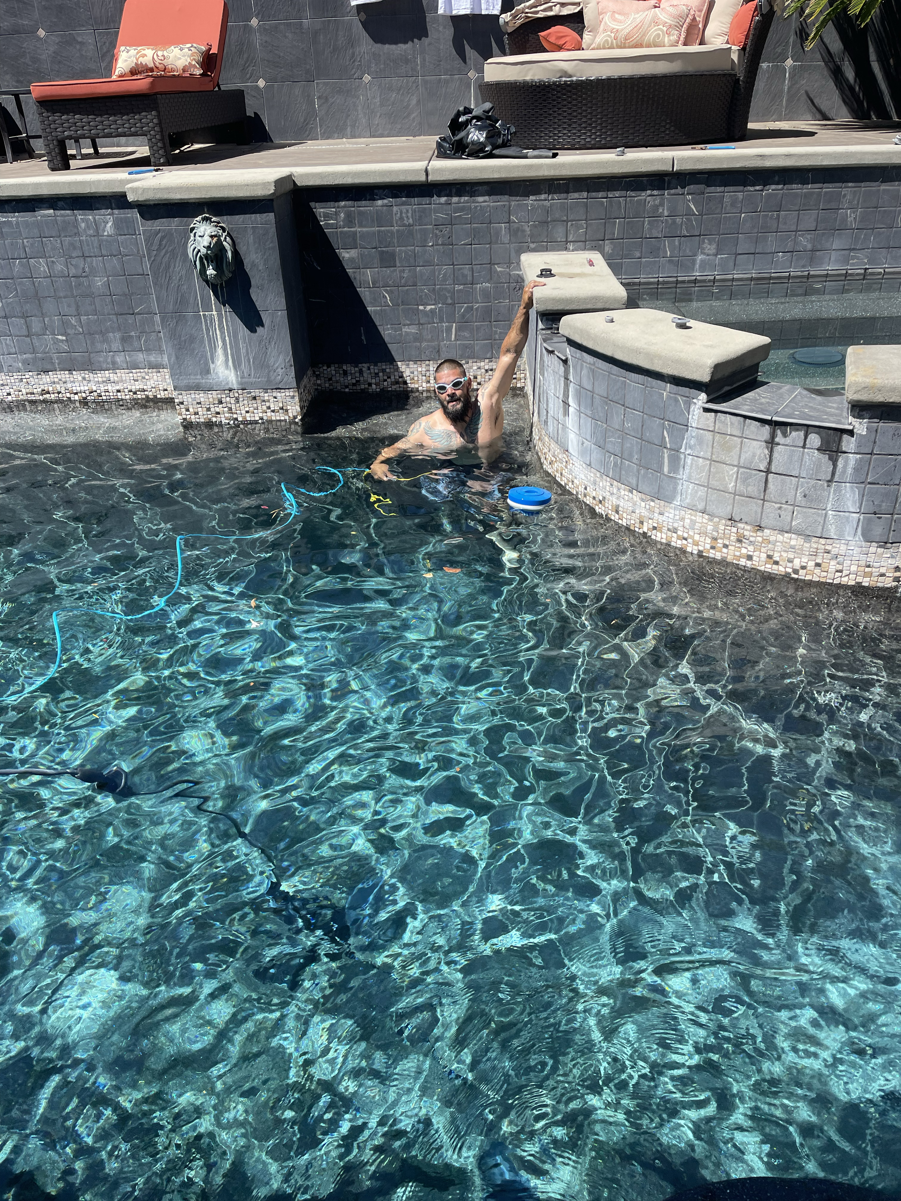 Pool leak repair 092